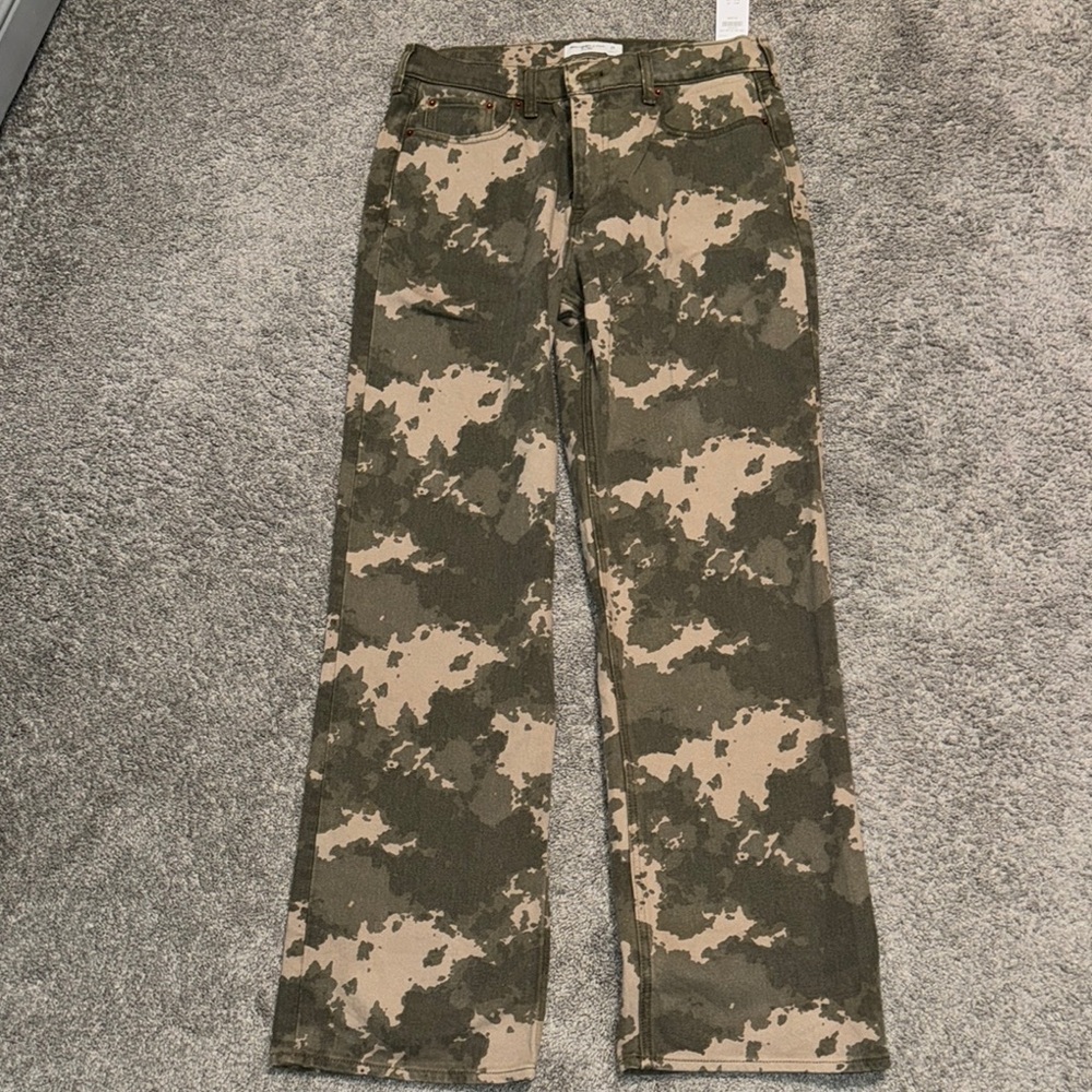 Abercrombie & Fitch Olive Camouflage Pants